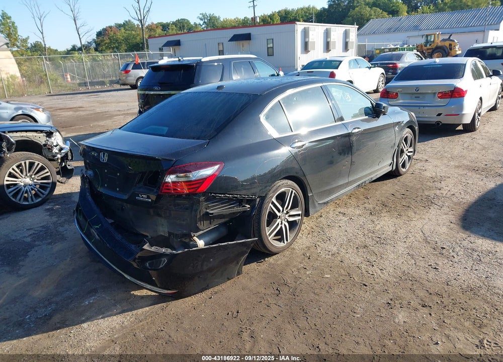 2016 HONDA ACCORD VIN: 1HGCR3F97GA028247
