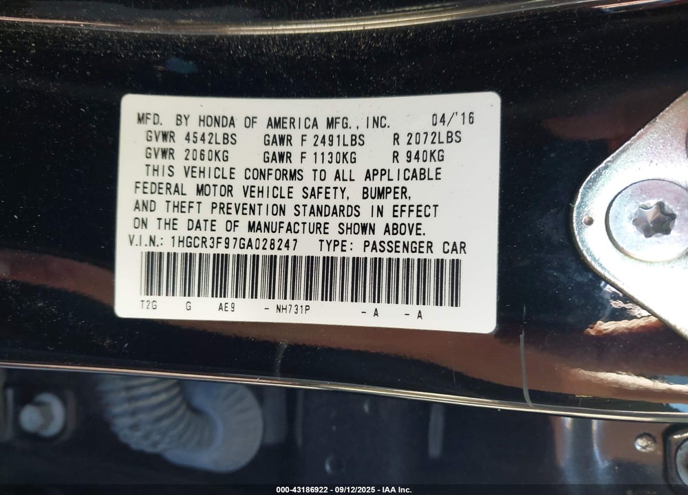 2016 HONDA ACCORD VIN: 1HGCR3F97GA028247