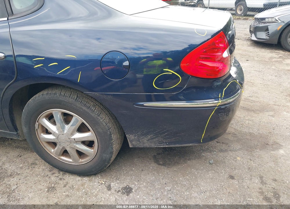 2007 BUICK LACROSSE VIN: 2G4WC582871229802