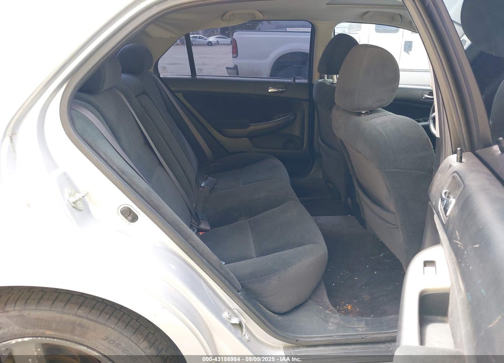 2004 HONDA ACCORD 2.4 EX VIN: 1HGCM56604A013729