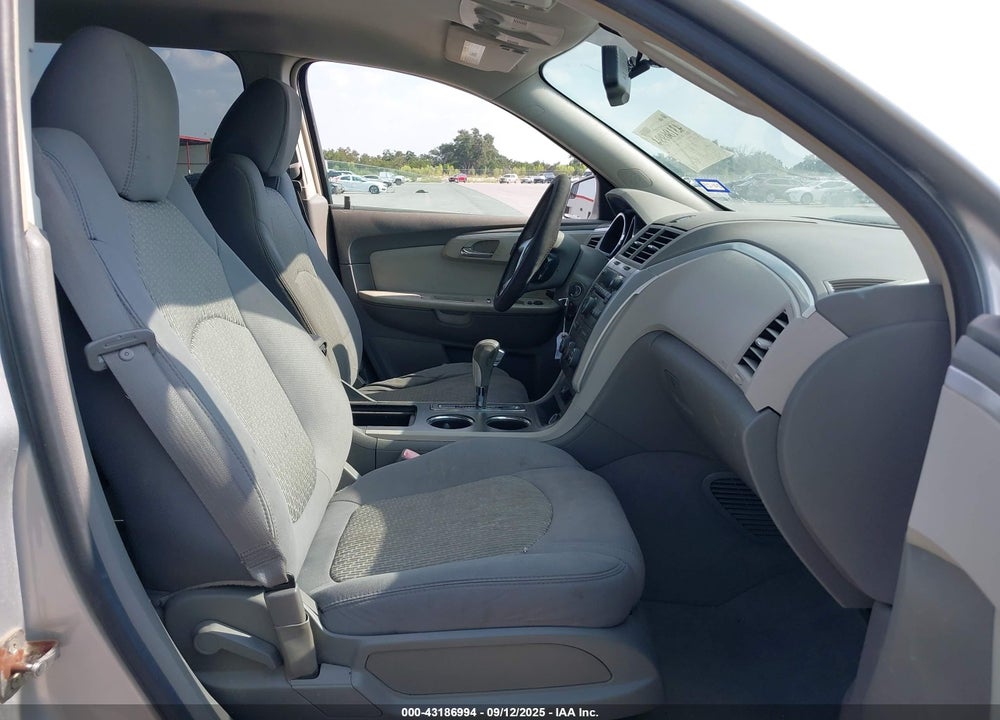 2009 CHEVROLET TRAVERSE VIN: 1GNER23D29S177342