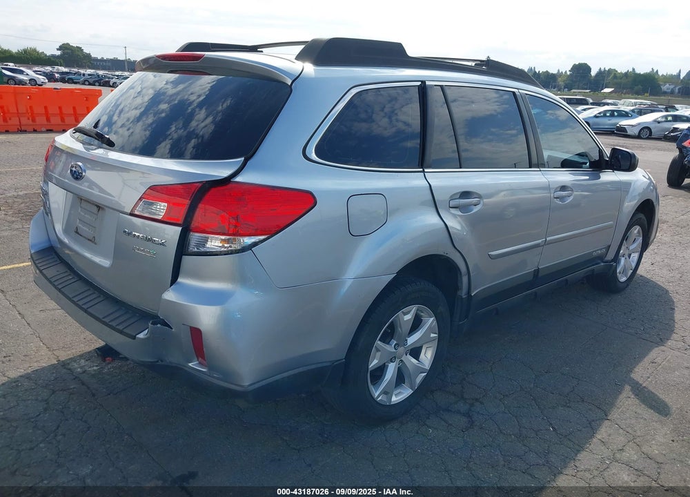 2014 SUBARU OUTBACK 2.5I VIN: 4S4BRBAC0E3270625