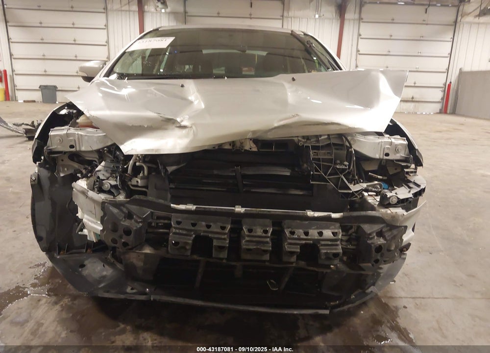 2017 FORD FOCUS VIN: 1FADP3F24HL325063