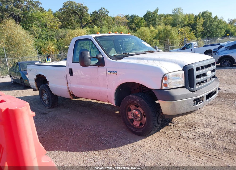 2006 FORD F-250 XL/XLT VIN: 1FTNF21516EC15229