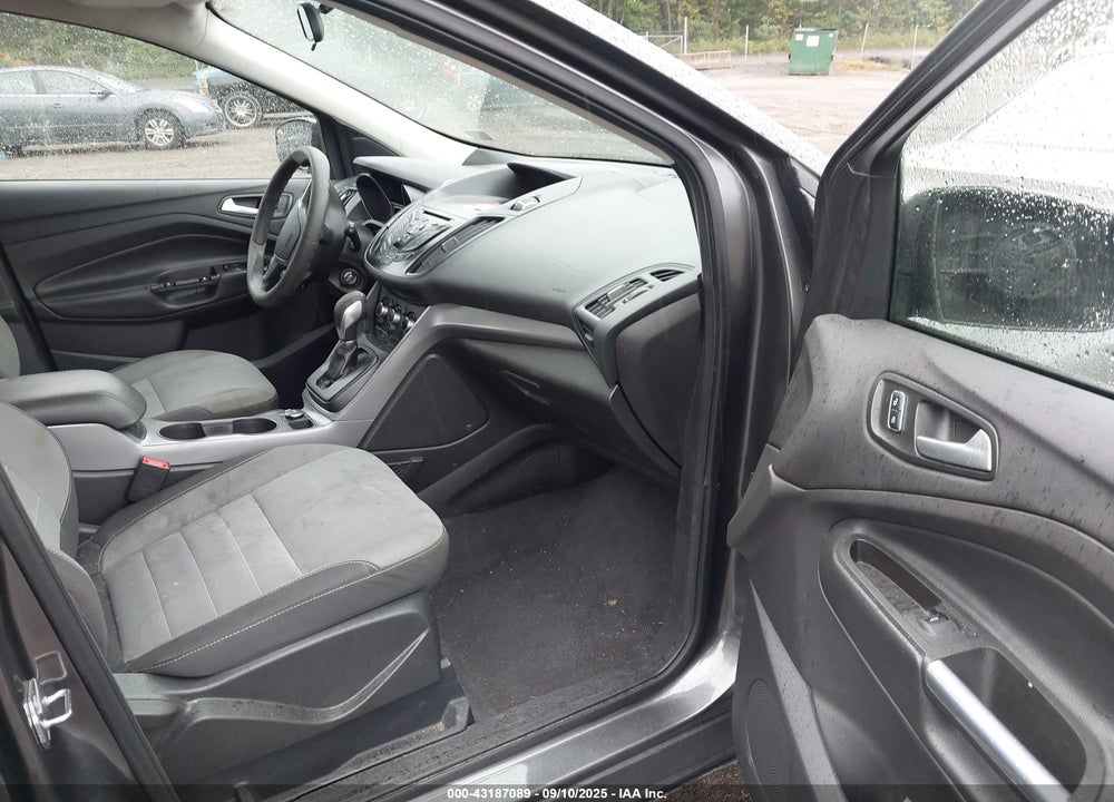 2015 FORD ESCAPE VIN: 1FMCU0G93FUA10847