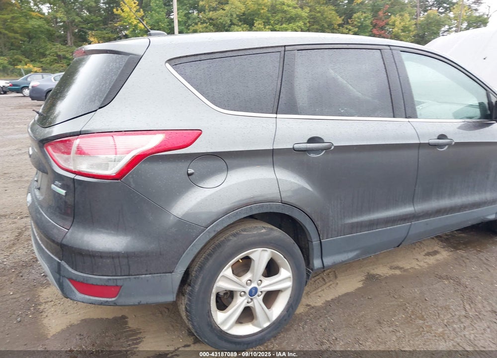 2015 FORD ESCAPE VIN: 1FMCU0G93FUA10847