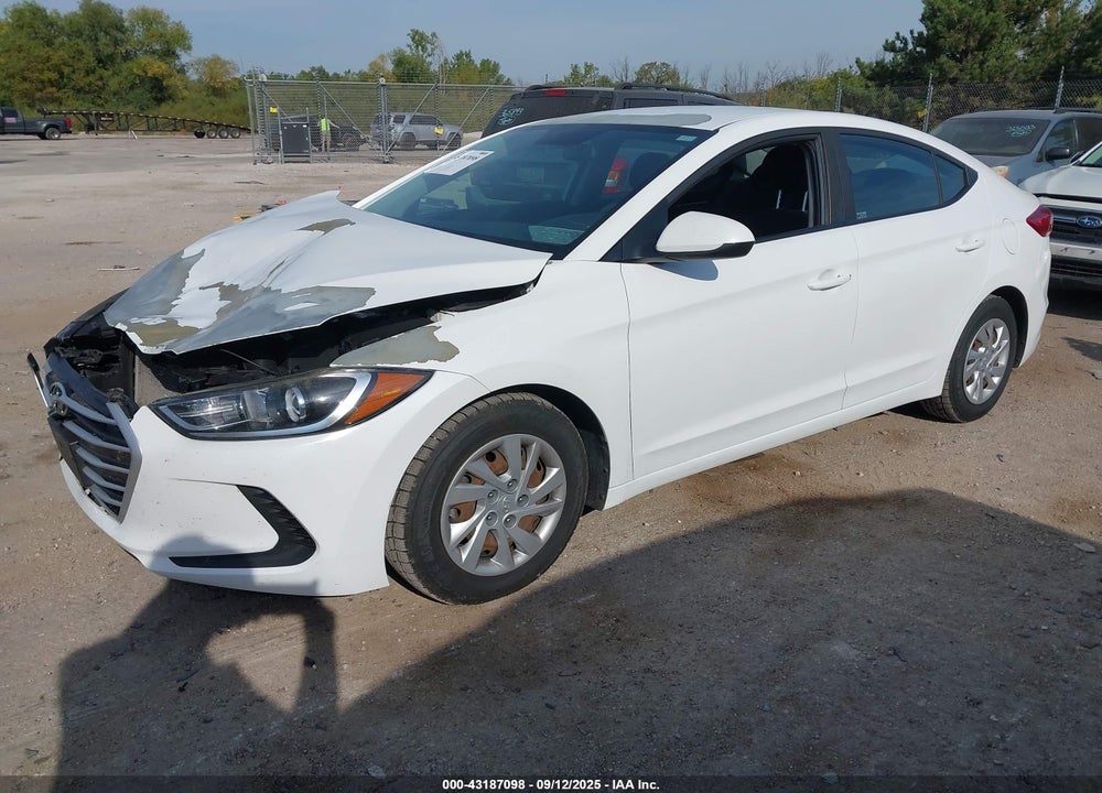 2018 HYUNDAI ELANTRA VIN: 5NPD74LF0JH215631