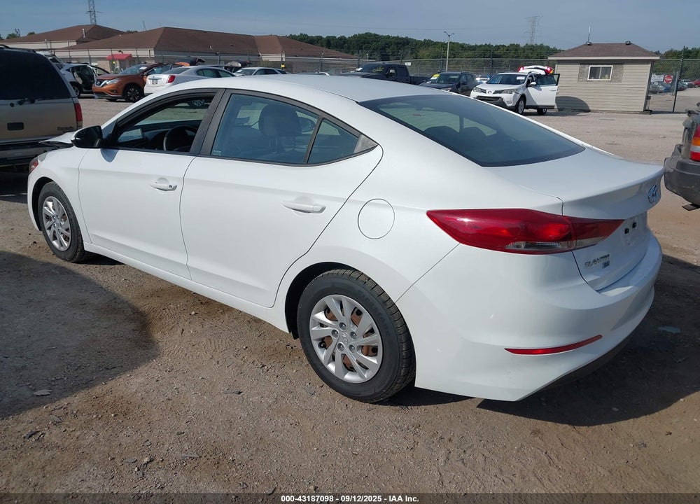 2018 HYUNDAI ELANTRA VIN: 5NPD74LF0JH215631