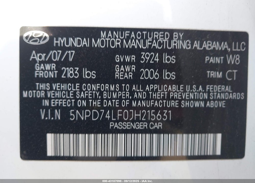 2018 HYUNDAI ELANTRA VIN: 5NPD74LF0JH215631