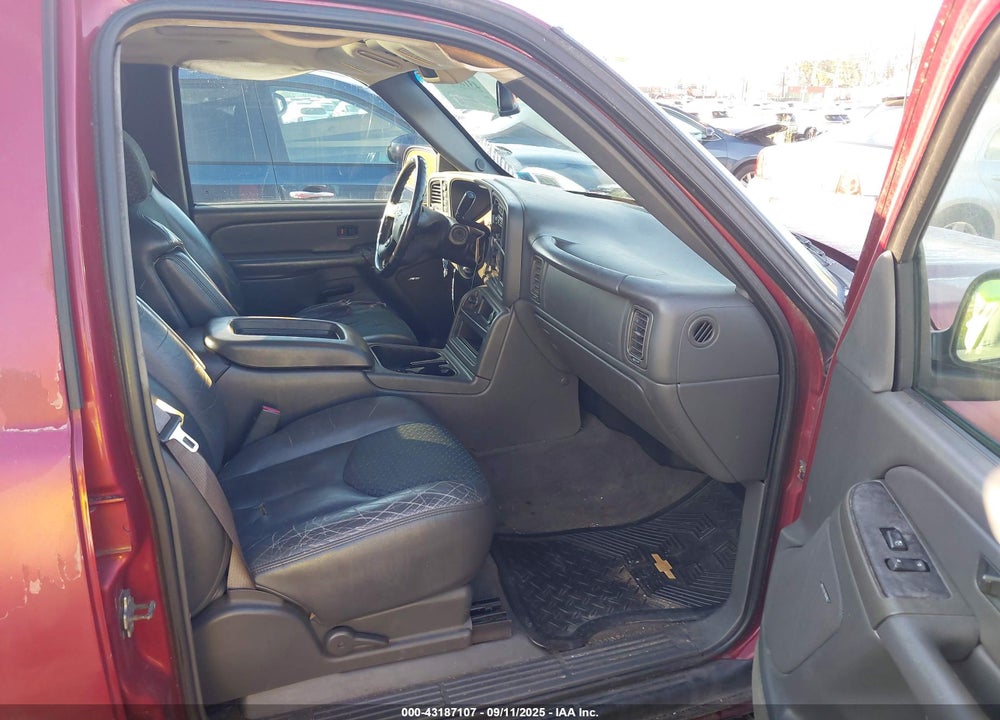 2004 CHEVROLET AVALANCHE K1500 VIN: 3GNEK12T04G288785