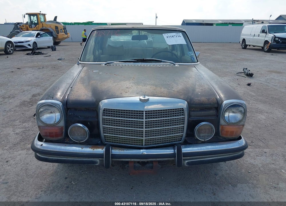 1973 MERCEDES 280SE VIN: 11406012010319