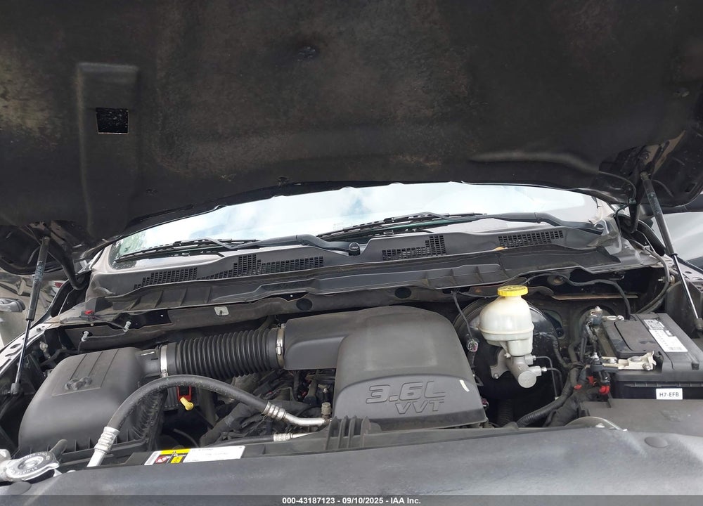 2017 RAM 1500 VIN: 1C6RR7KG2HS831085