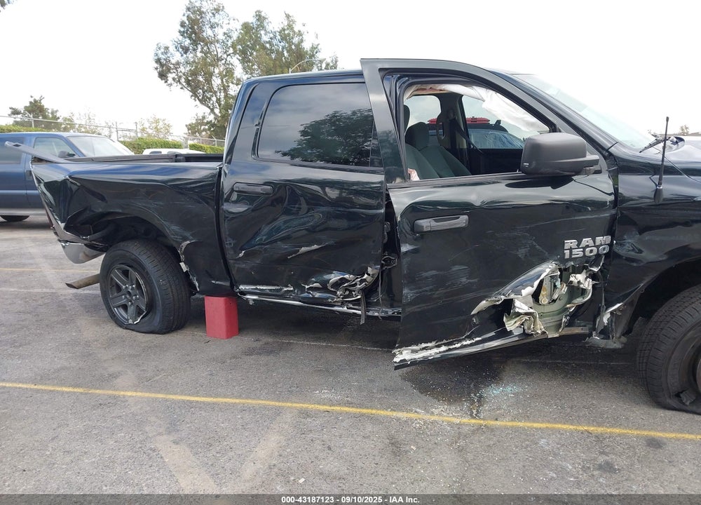 2017 RAM 1500 VIN: 1C6RR7KG2HS831085