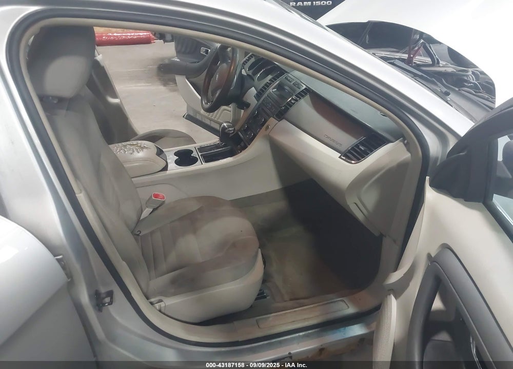 2011 FORD TAURUS VIN: 1FAHP2DW5BG179497