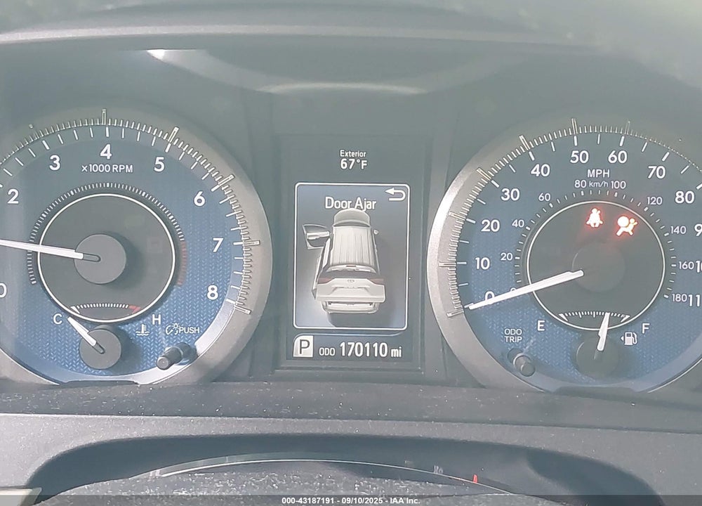 2017 TOYOTA SIENNA VIN: 5TDYZ3DC8HS836596