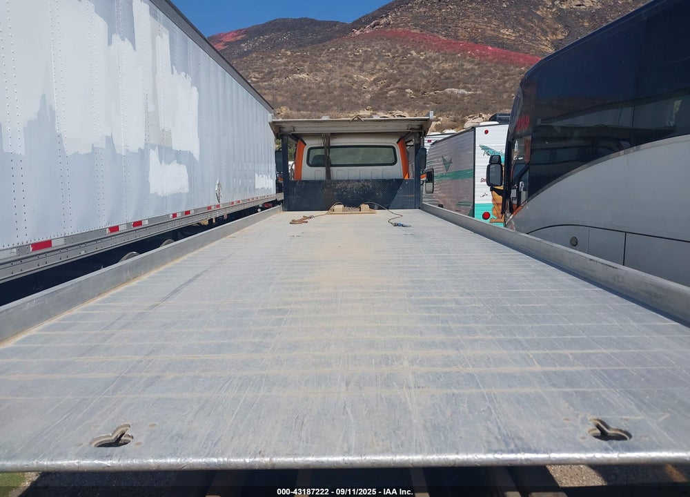 2018 FREIGHTLINER M2 106 VIN: 1FVACXFE3JHJJ9031
