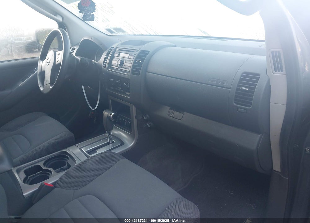 2012 NISSAN PATHFINDER VIN: 5N1AR1NB7CC621163