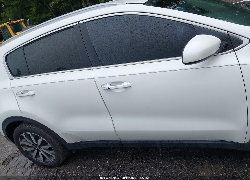 2017 KIA SPORTAGE EX VIN: KNDPN3AC4H7093148