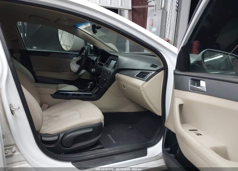 2017 HYUNDAI SONATA SE VIN: 5NPE24AF7HH546349