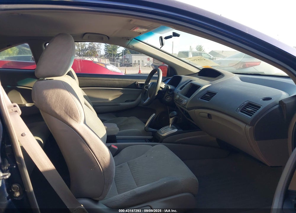 2011 HONDA CIVIC VIN: 2HGFG1B62BH513957