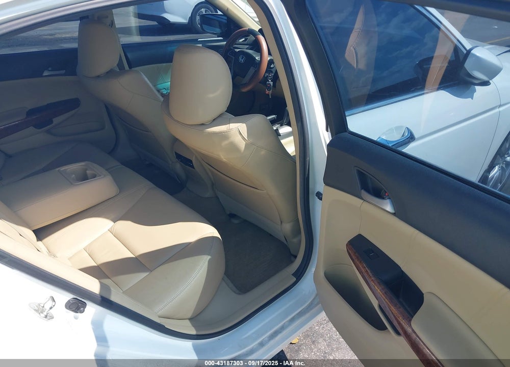 2012 HONDA ACCORD VIN: 1HGCP3F85CA036368