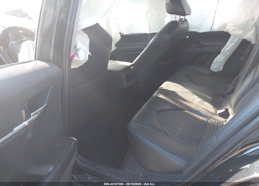 2021 TOYOTA CAMRY SE VIN: 4T1G11AK2MU454424