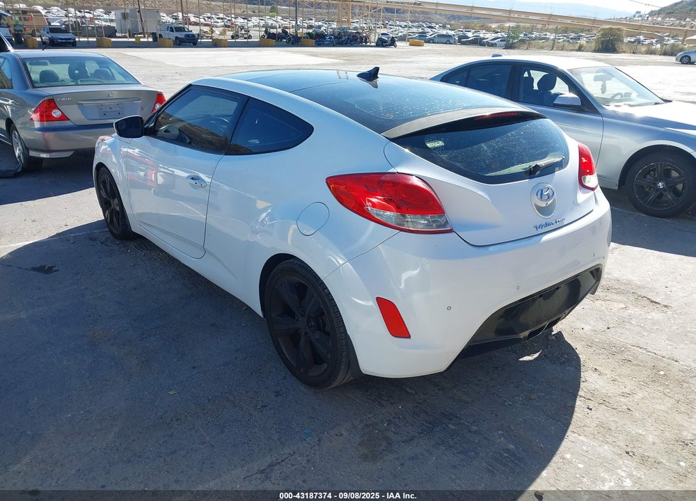 2013 HYUNDAI VELOSTER VIN: KMHTC6AD2DU108431