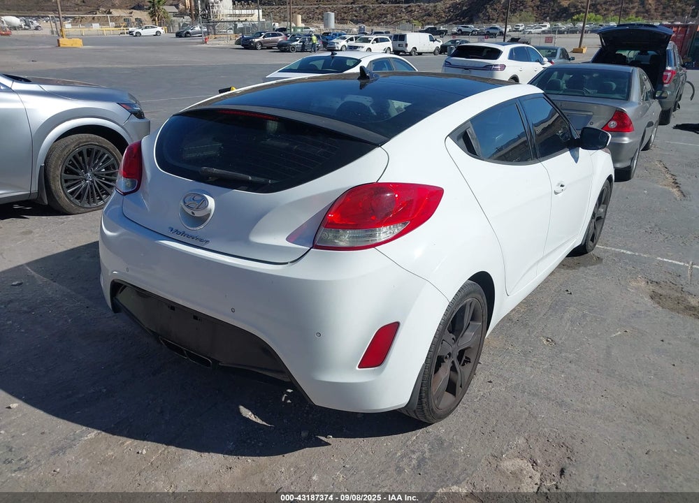 2013 HYUNDAI VELOSTER VIN: KMHTC6AD2DU108431