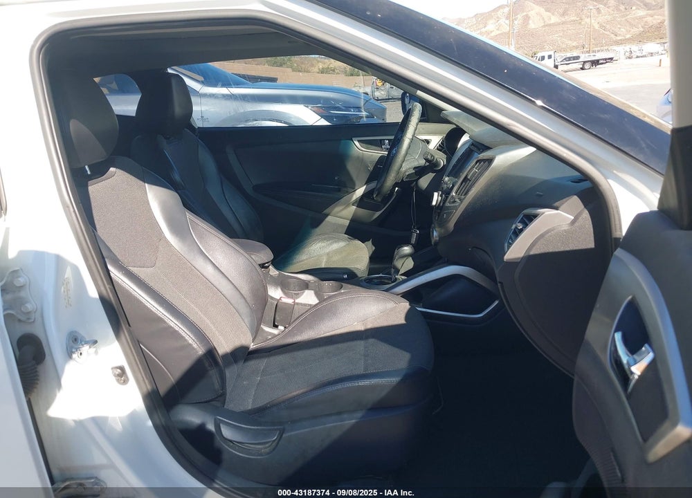 2013 HYUNDAI VELOSTER VIN: KMHTC6AD2DU108431