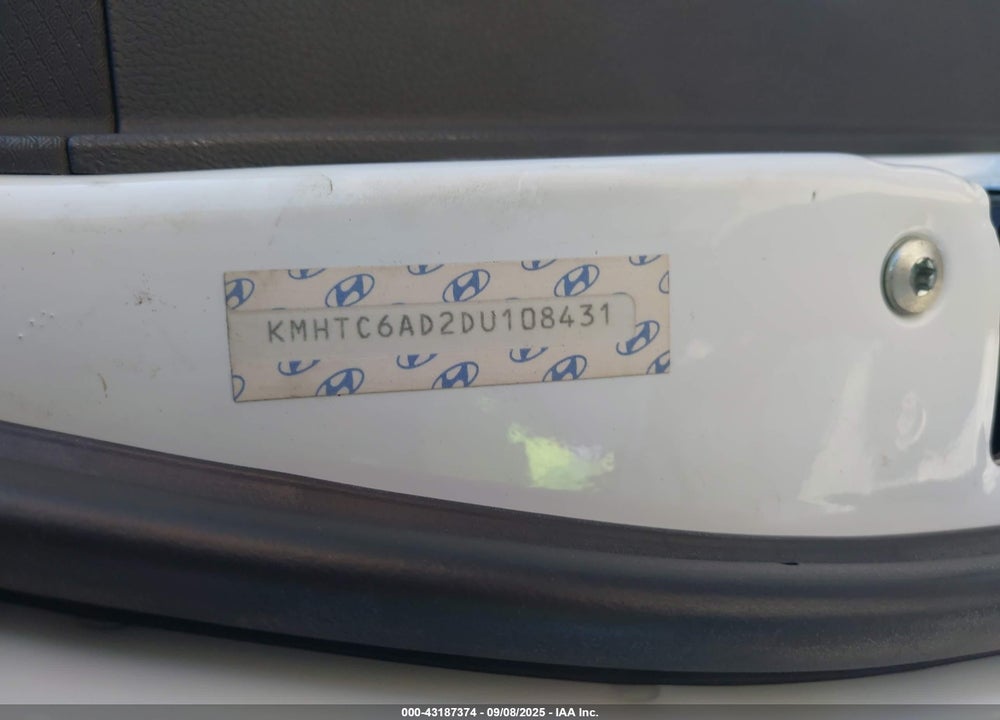 2013 HYUNDAI VELOSTER VIN: KMHTC6AD2DU108431