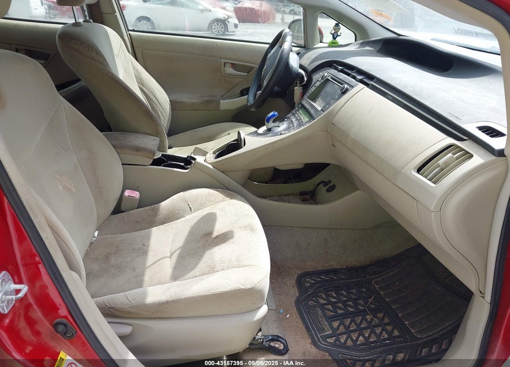 2011 TOYOTA PRIUS TWO VIN: JTDKN3DU2B1374096