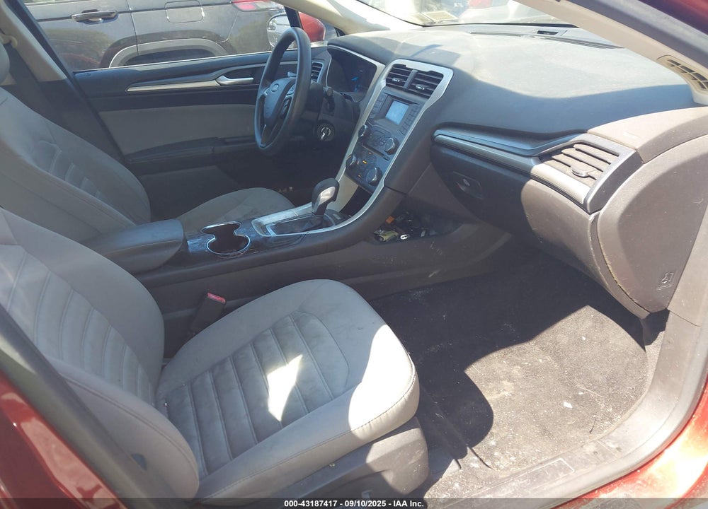 2014 FORD FUSION S VIN: 3FA6P0G72ER334973