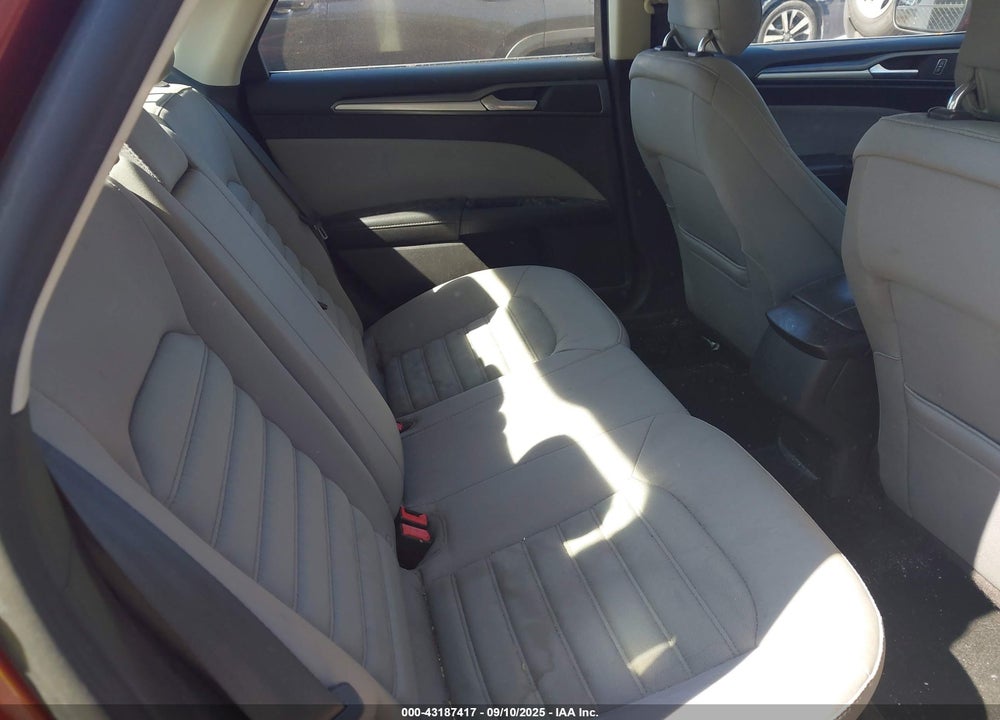 2014 FORD FUSION S VIN: 3FA6P0G72ER334973