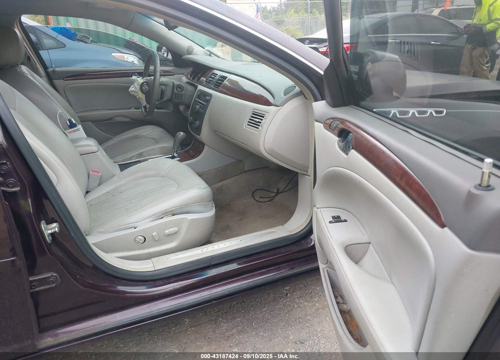 2008 BUICK LUCERNE CXS VIN: 1G4HE57Y58U145807
