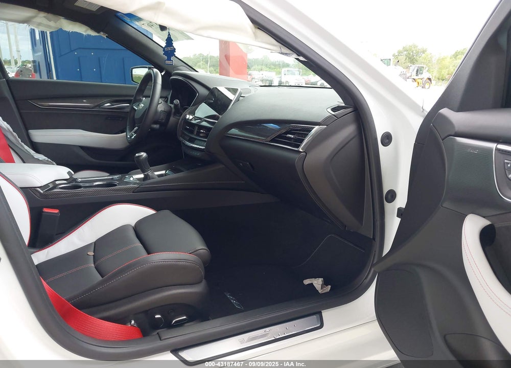 2024 CADILLAC CT5-V V-SERIES BLACKWING VIN: 1G6D25R66R0860677