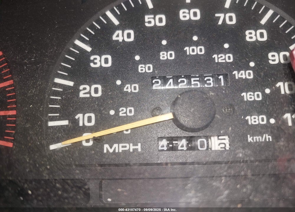 1998 TOYOTA 4RUNNER SR5 V6 VIN: JT3GN86R9W0070016