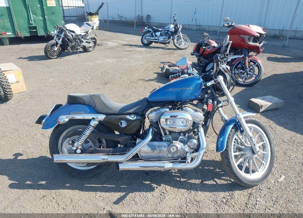 2005 HARLEY-DAVIDSON XL883 VIN: 1HD4CAM185K456369