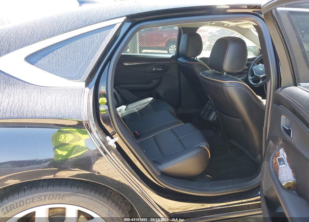 2015 CHEVROLET IMPALA 2LZ VIN: 1G1165S32FU148684