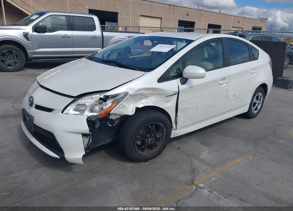 2014 TOYOTA PRIUS TWO VIN: JTDKN3DU2E0366462