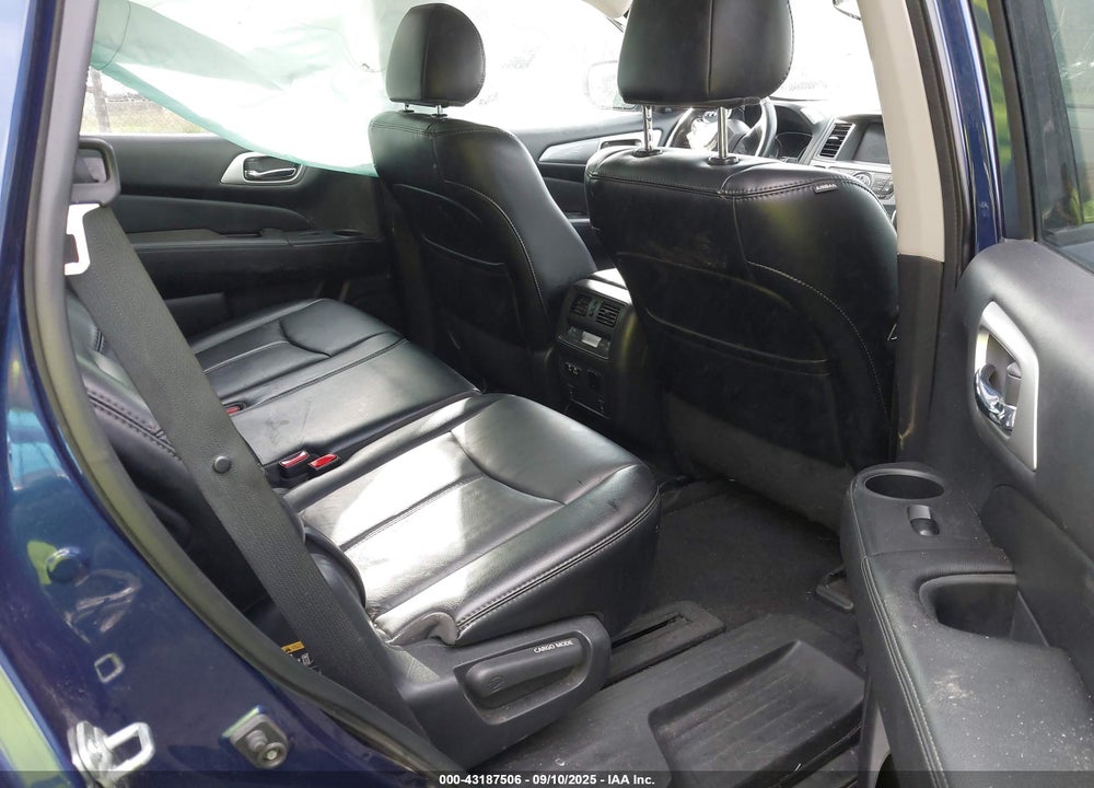 2020 NISSAN PATHFINDER VIN: 5N1DR2CN8LC580638