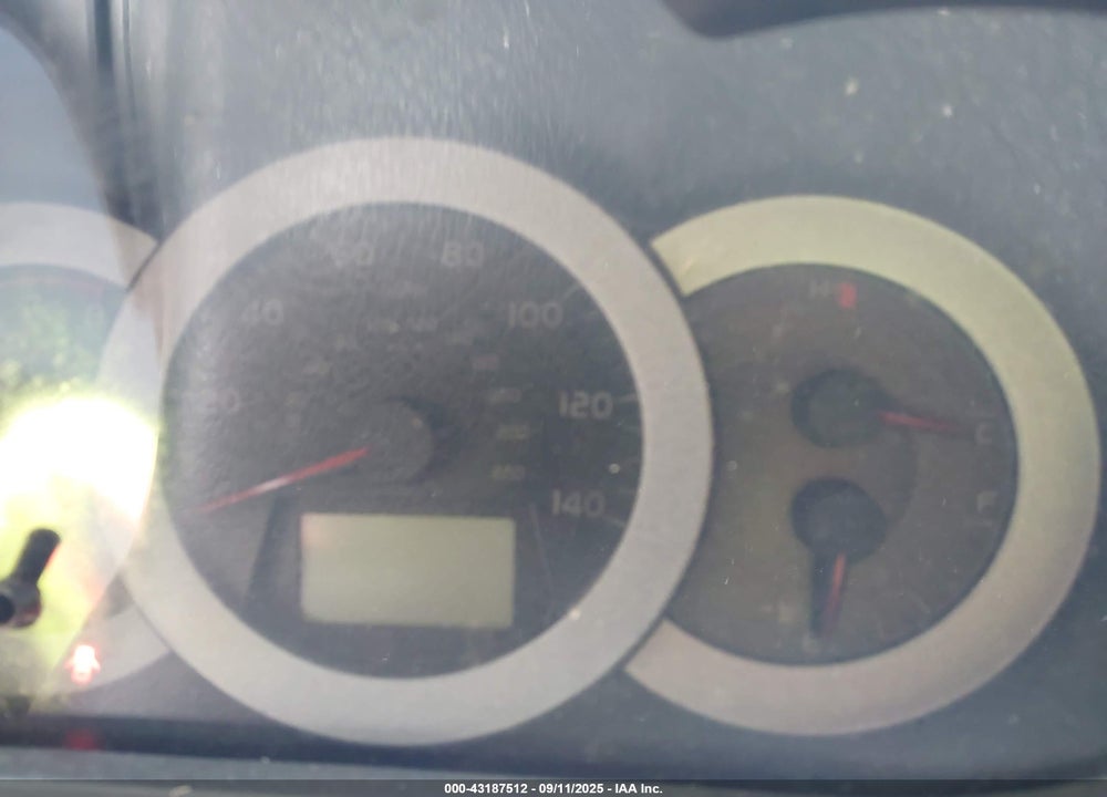 2006 TOYOTA RAV4 VIN: JTMBD33VX65041608