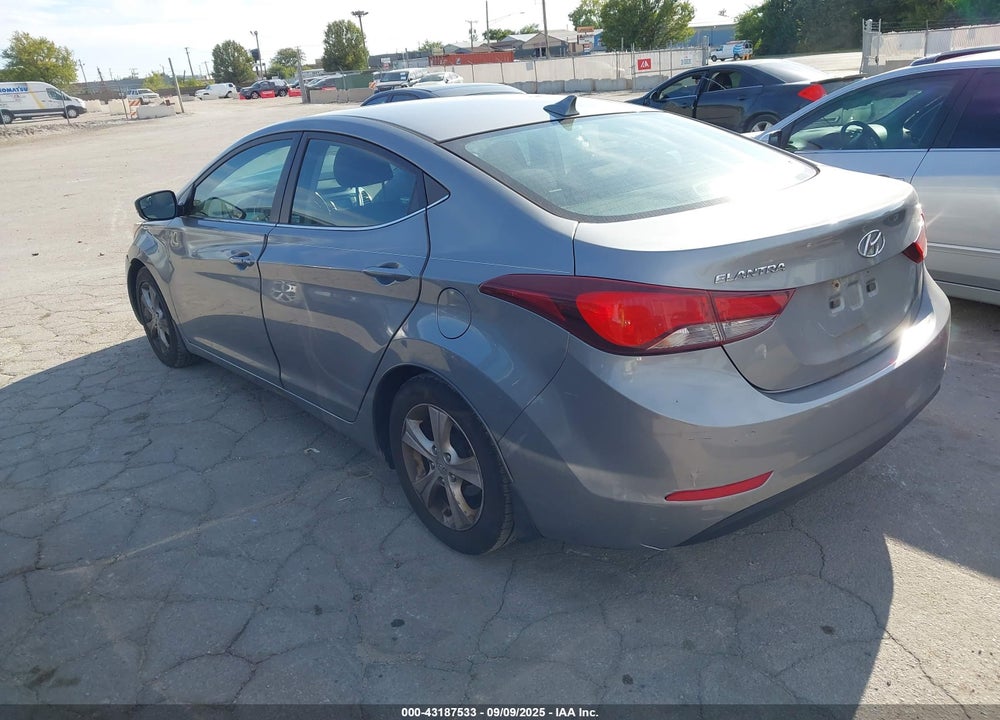 2016 HYUNDAI ELANTRA VIN: KMHDH4AE7GU486929