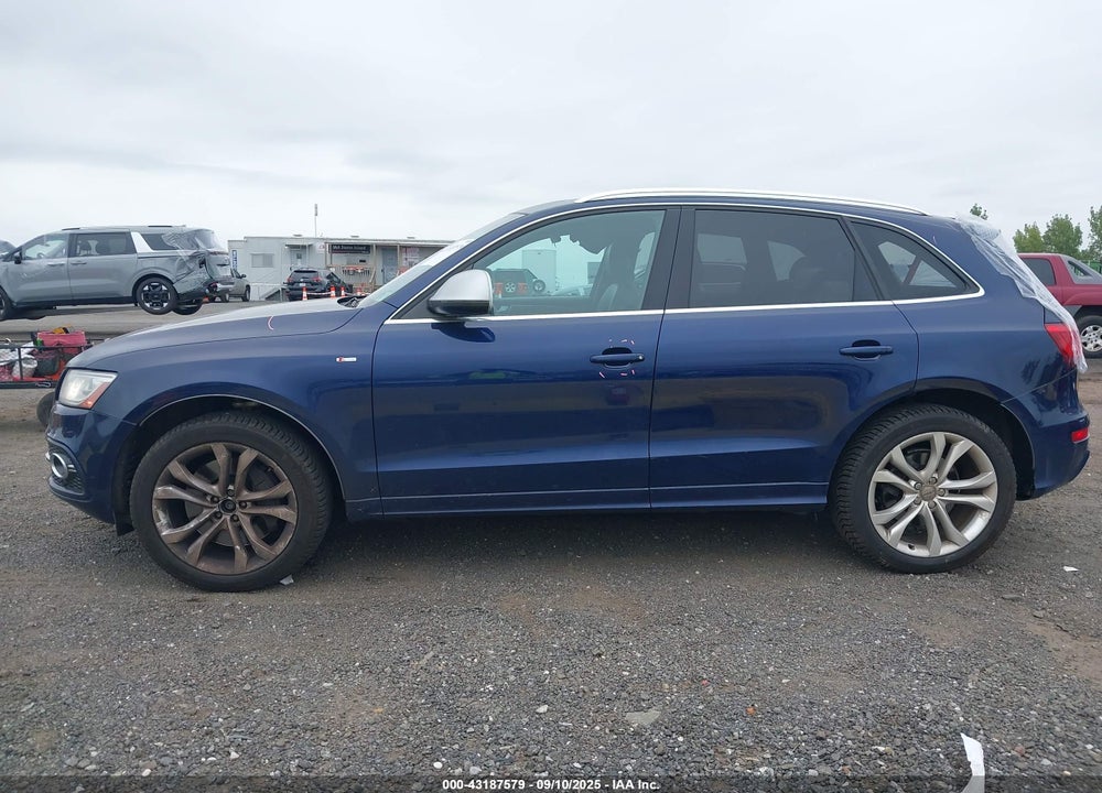2014 AUDI SQ5 VIN: WA1CGAFPXEA113467