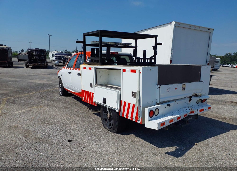 2018 RAM 2500 TRADESMAN 4X2 8' BOX VIN: 3C7WR4HJXJG172699