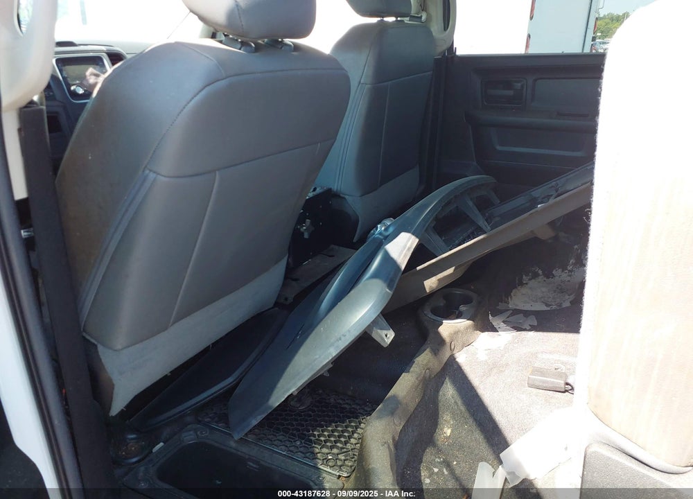 2018 RAM 2500 TRADESMAN 4X2 8' BOX VIN: 3C7WR4HJXJG172699