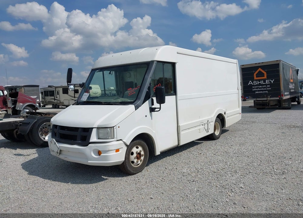 2013 ISUZU COMMERCIAL VAN VIN: JALB4T17XD7W00868