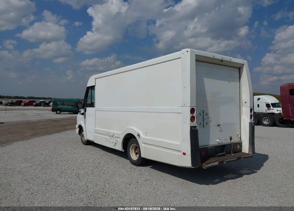 2013 ISUZU COMMERCIAL VAN VIN: JALB4T17XD7W00868