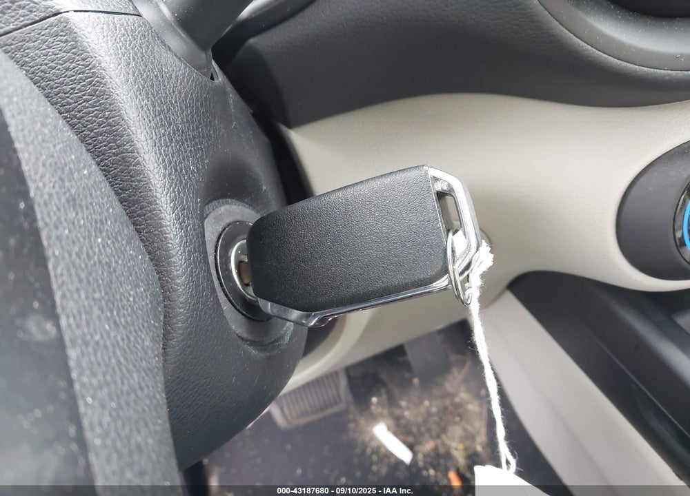 2023 KIA SOUL VIN: KNDJ23AU1P7217463