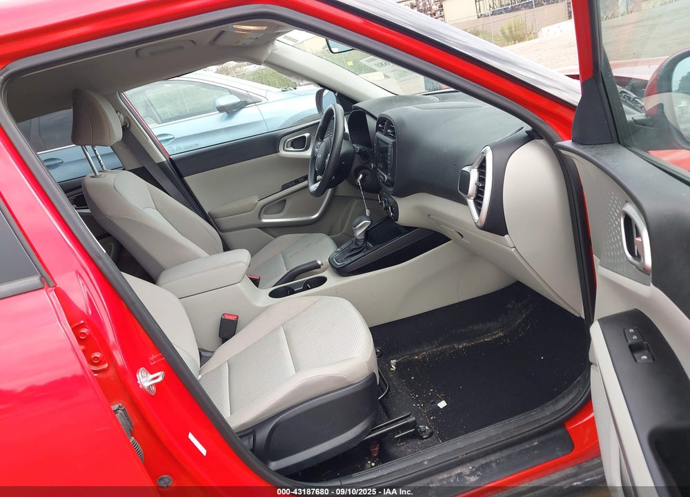 2023 KIA SOUL VIN: KNDJ23AU1P7217463