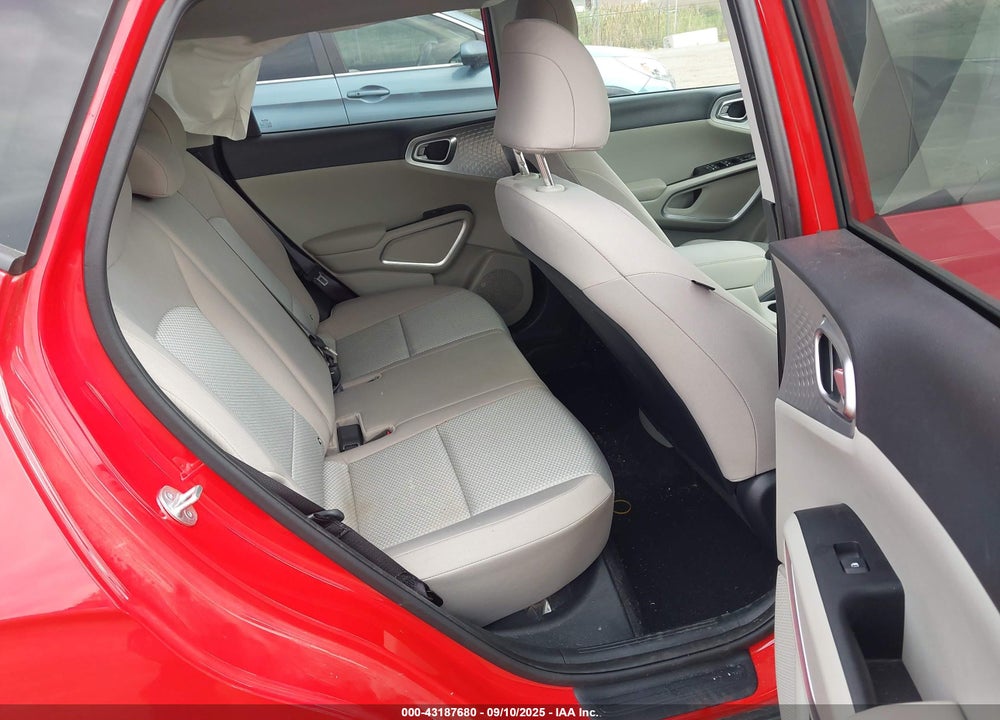 2023 KIA SOUL VIN: KNDJ23AU1P7217463